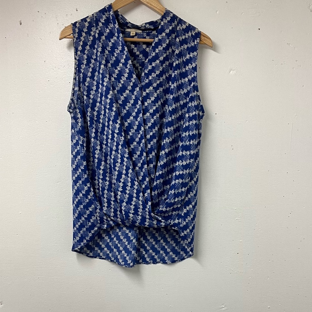 Pleione Blue & White Sleeveless Draped Blouse – Size L